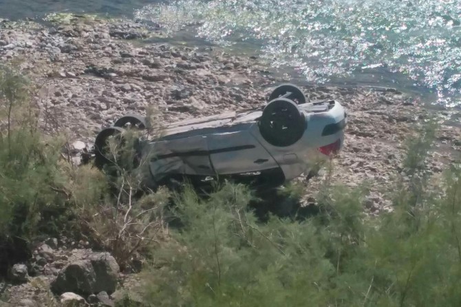 ​Elazığ Palu'da otomobil takla attı: 1 yaralı