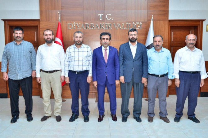DİMED'den Diyarbakır Valisi Hasan Basri Güzeloğlu'na hayırlı olsun ziyareti