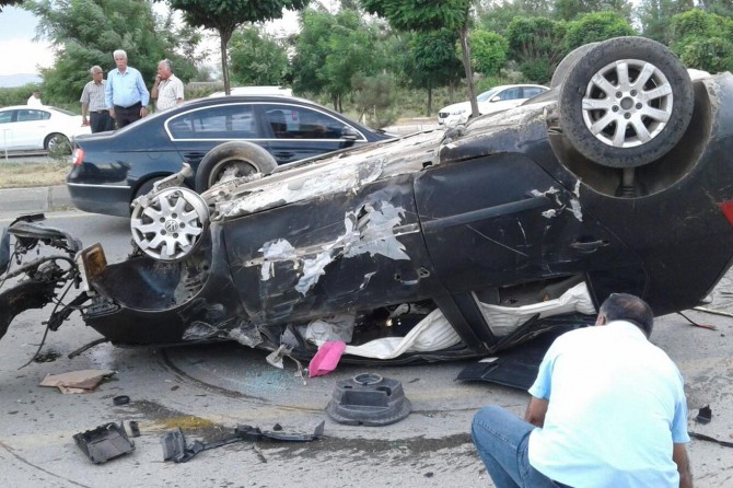 Muş-Bitlis Karayolu'nda trafik kazası: 2 yaralı