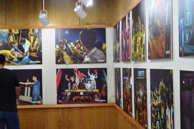 Bitlis’te 15 Temmuz Fotoğraf Sergisi açıldı