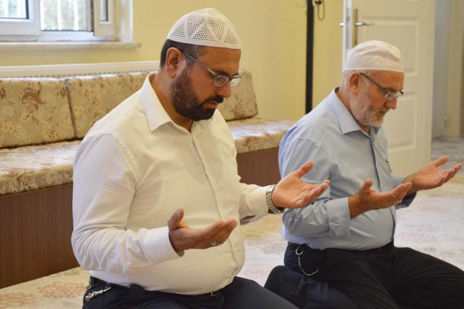 Darbe girişimine salalarla direnen imamların dilinden o gece