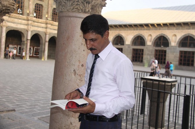 Şair Remzi Bulak şehitler üzerine şiir kitabı çıkardı