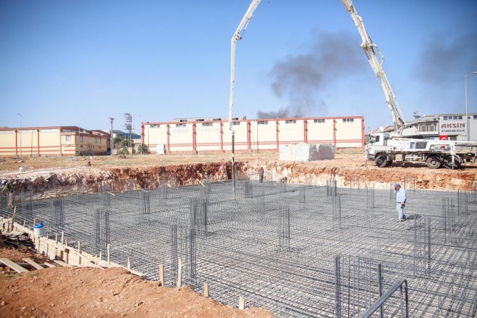 Gaziantep'te yeni yapılacak caminin temeli dualarla atıldı