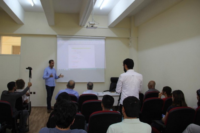 Dicle Üniversitesinde 15 Temmuz'un Ardından Hukuki ve Siyasi Gelişmeler semineri