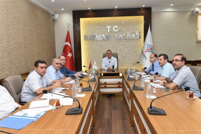 Milli eğitim yatırımları değerlendirme toplantısı yapıldı