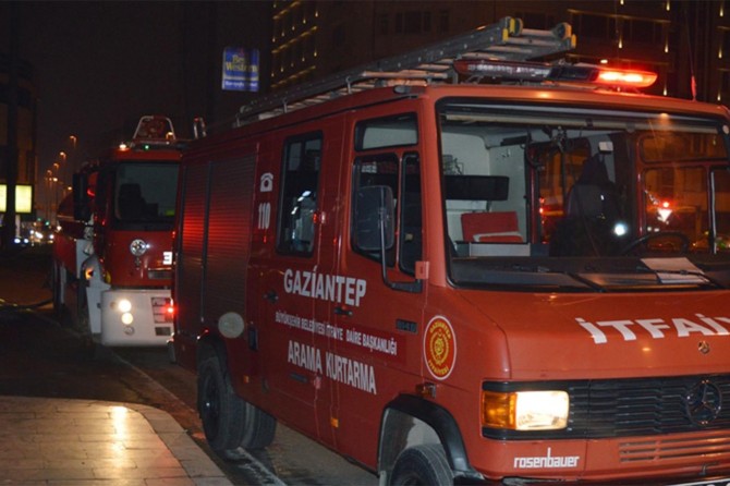 Gaziantep’te bir gıda toptancısında yangın