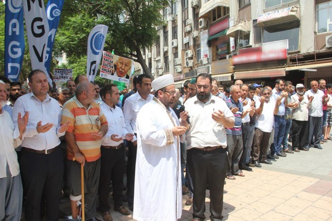 Adana'da Siyonist çeteye lanet yağdı