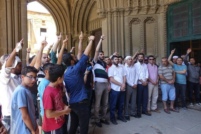 Siyonist işgalciler Kıbrıs'ta telin edildi