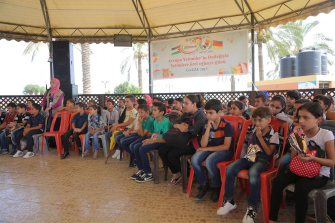 Avrupa Yetim-Der Gazzeli yetimlere buluştu
