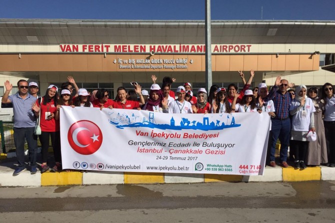 Vanlı gençler Çanakkale ve İstanbul'a çıkarma yapıyor