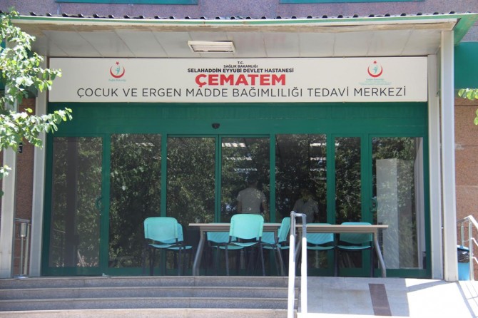 "Arkadaş ortamında uyuşturucu kullanmaya başladık"