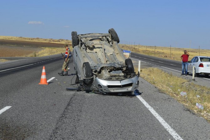 Şanlıurfa Hilvan'da kaza: 1 ölü 4 yaralı