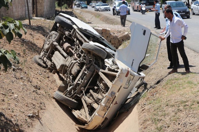 Gaziantep’te minibüs devrildi: 7 yaralı