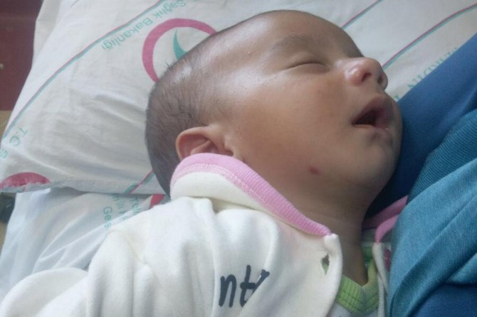 Mezarlıkta terk edilmiş bebek bulundu