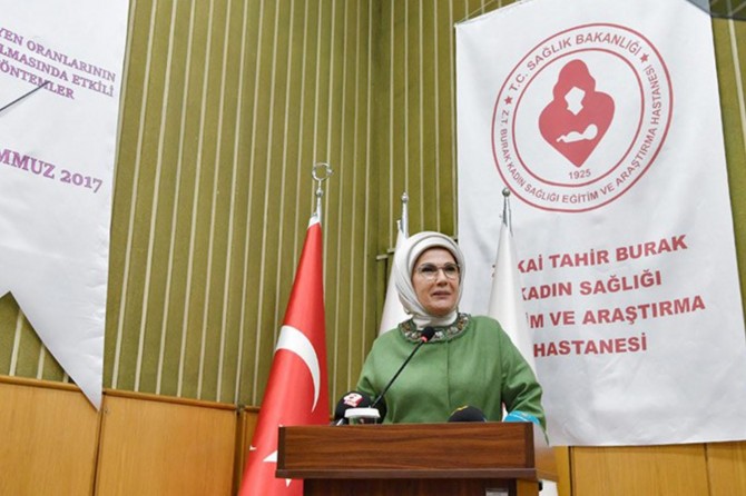 "Sezaryen oranlarının azaltılması konusunda bir seferberlik başlatılması gerek"