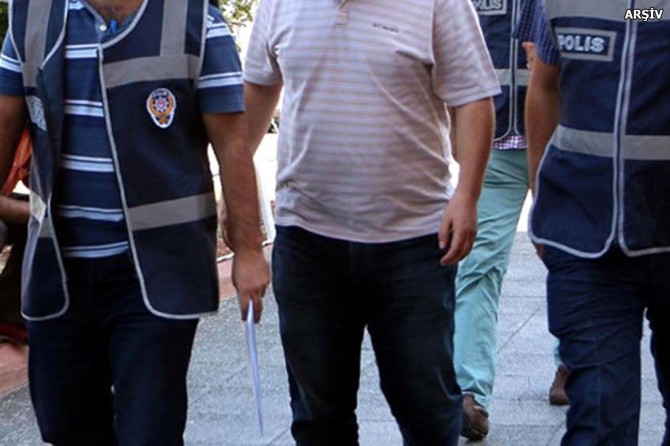 4 ilde FETÖ operasyonu: 6 gözaltı