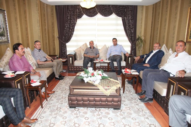 Öztürk’ten kurumlara ziyaret