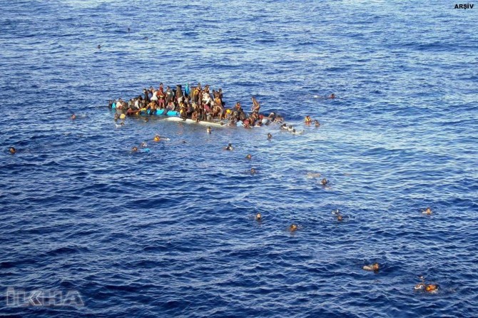 Boat carrying the immigrants sinks: 6 dead