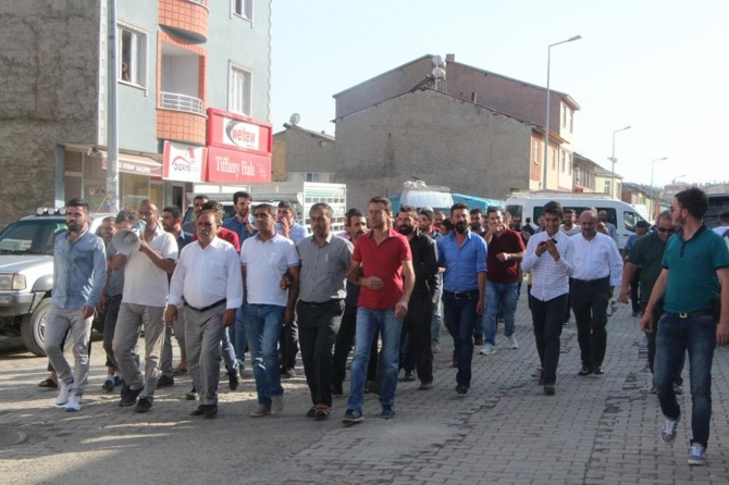 ​Bingöl Karlıova’daki elektrik kesintileri halkı canından bezdirdi