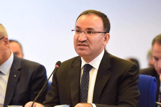 "Herkes resmi nikâhını dilediğine kıydırma hakkına sahiptir"