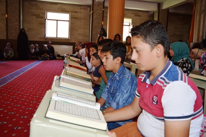 Bitlis'te camiler arası dini bilgiler ve Kur’an-ı Kerim yarışması yapıldı