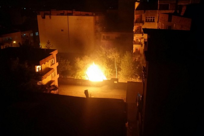 Batman’da havai fişek yangına sebep oldu