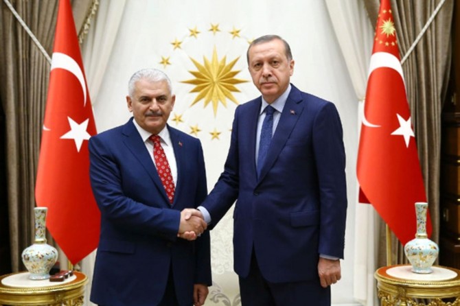 Cumhurbaşkanı Erdoğan ile Başbakan Yıldırım'ın görüşmesi sona erdi