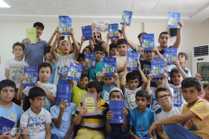 Summer Qur'an courses continue with all their beauty