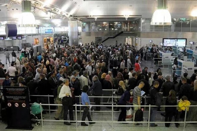 Yurt içi seyahate 3 ayda 5 milyar lira harcandı