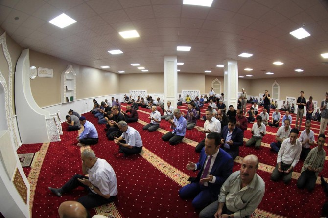 Van Büyükşehir Belediyesi camisine kavuştu