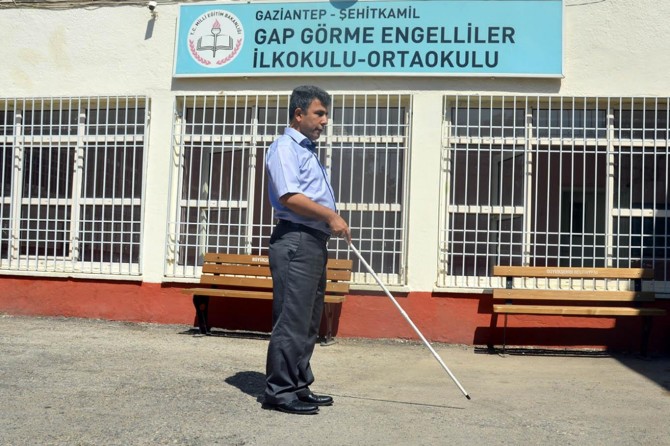 Mezun olduğu engelliler okuluna müdür oldu