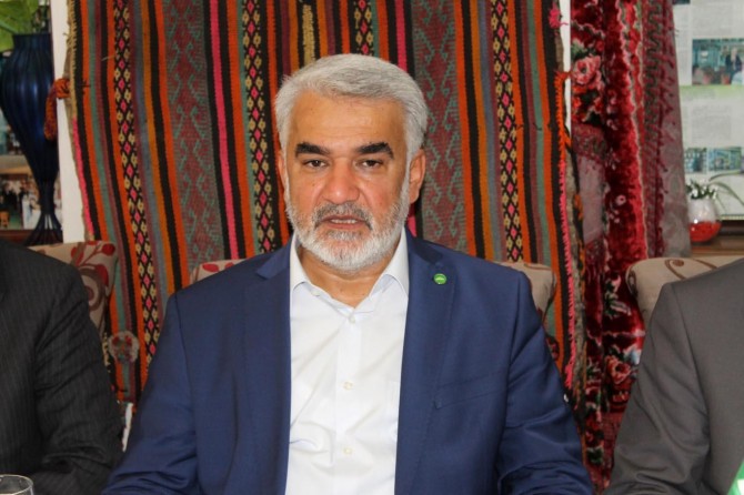 HÜDA PAR Genel Başkanı Zekeriya Yapıcıoğlu Van'da gündemi değerlendirdi