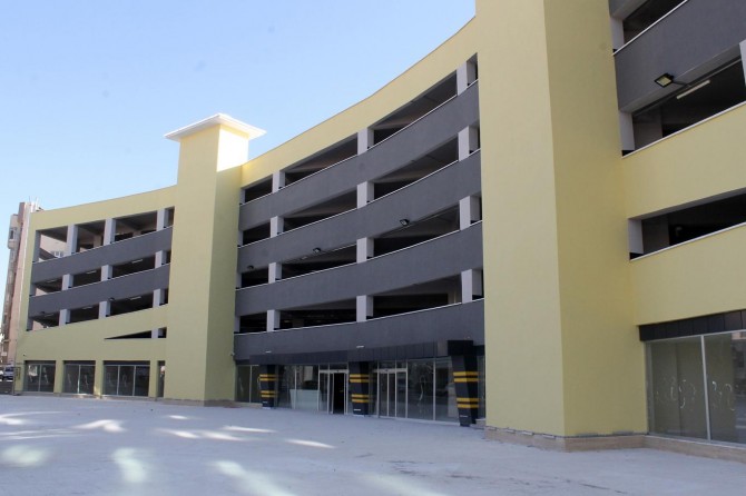Van’da yapımı tamamlanan çok katlı otopark satılıyor