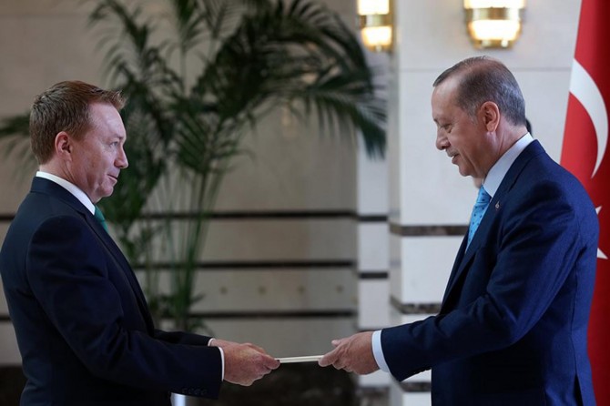 3 ülkenin Büyükelçisi Erdoğan’a güven mektubunu sundu