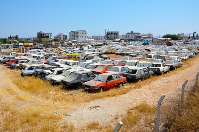 "Milyarlar değerinde araçlar çürümeye terk edilmiş durumda"