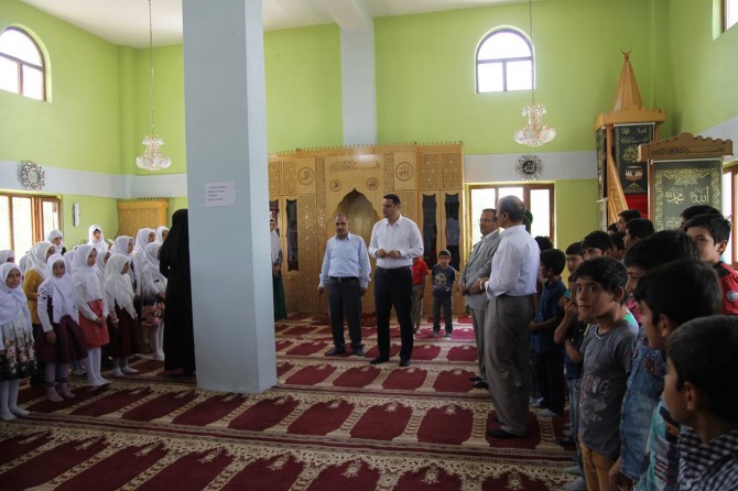 Öztürk’ten Kur’an kurslarına ziyaret