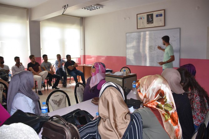 Muş'ta ücretli öğretmenler için "Özel Eğitim Uygulamaları Kursu" açıldı