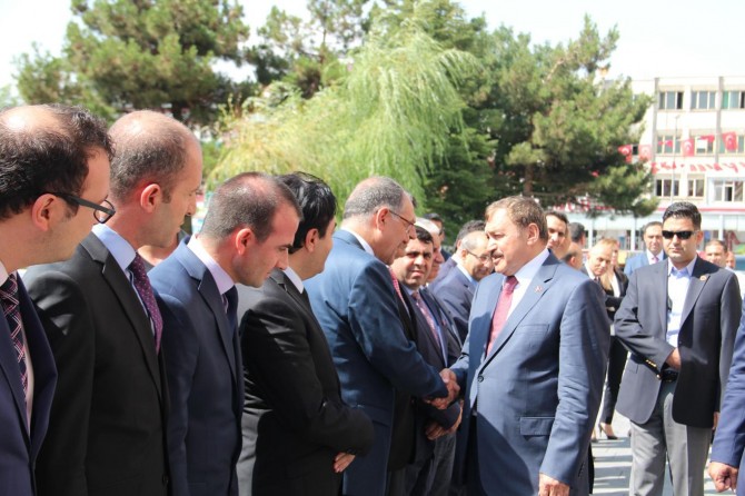 Orman ve Su İşleri Bakanı Eroğlu Van’da
