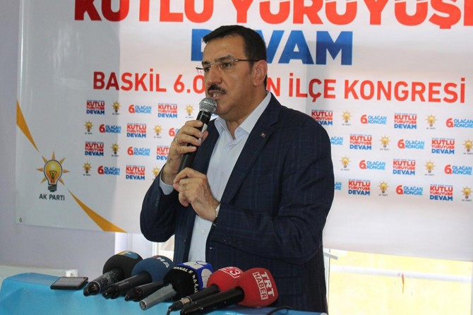 "Gümrük Birliğinin güncellenmesini bahane ederek hesap ödetmeye çalışıyorlar"