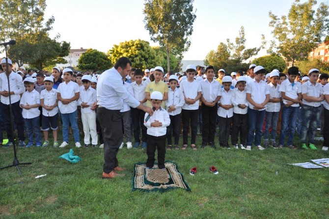 Batman’da ‘Namaz’ ile tanıştırılan 3 bini aşkın çocuk için program düzenlendi