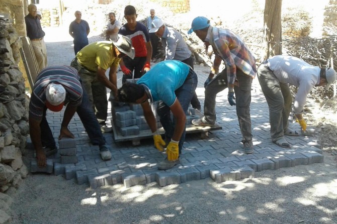 Batman'da 26 köyün sokağı parke taşıyla döşeniyor
