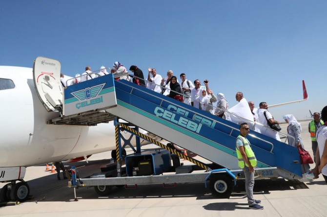 Mardin'de ikinci hacı kafilesi dualarla uğurlandı