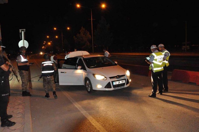 Batman'da bin 205 kişi sorgulandı