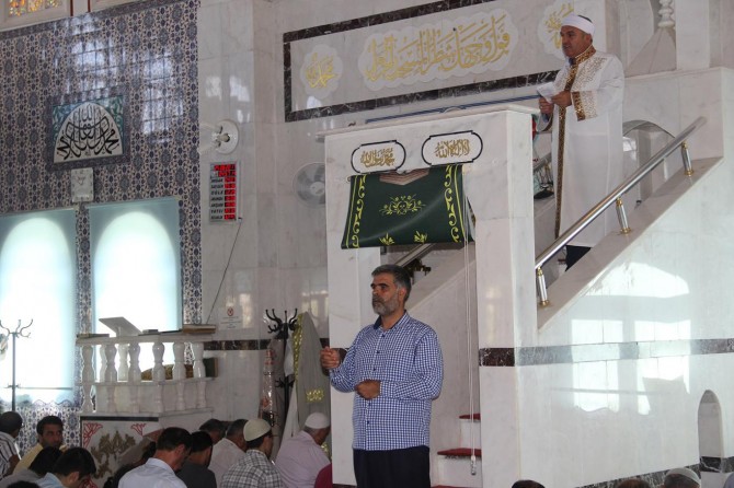 Diyarbakır’da Cuma hutbesinde işaret diliyle kurban ibadeti anlatıldı