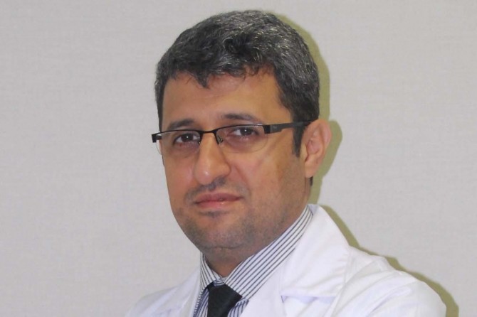 "Ağır yük kaldırma ve şiddetli öksürük mide fıtığı nedeni"