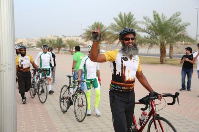 Ji Îngilîstanê bi duçerxê hatin Medînê