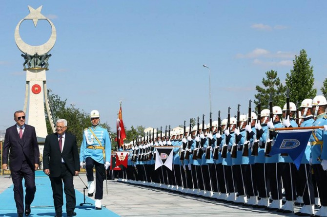 Filistin Devlet Başkanı Abbas Cumhurbaşkanlığı Külliyesinde