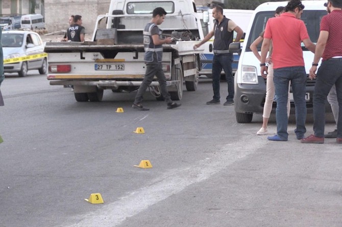 Gaziantep'te cinayet zanlısı ile polis arasında çatışma: 2 yaralı
