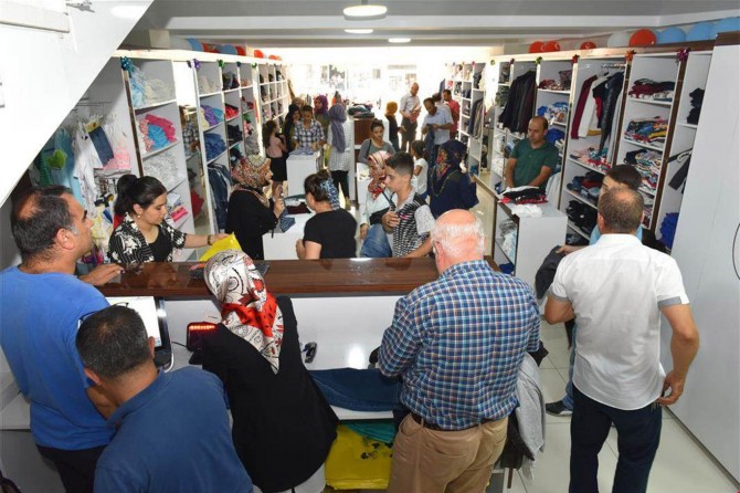 Batman’da ihtiyaç sahibi binlerce aileye yardım yapıldı