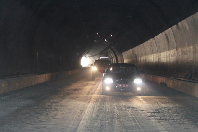 Erzurum Ovit Tüneli yıl sonunda trafiğe açılacak